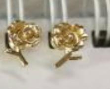 ARETES DE FLOR